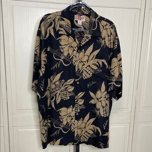 Hilo Hattie Men’s  Hawaiian Hibiscus Flower Button Down Shirt 100% Silk Sz XL